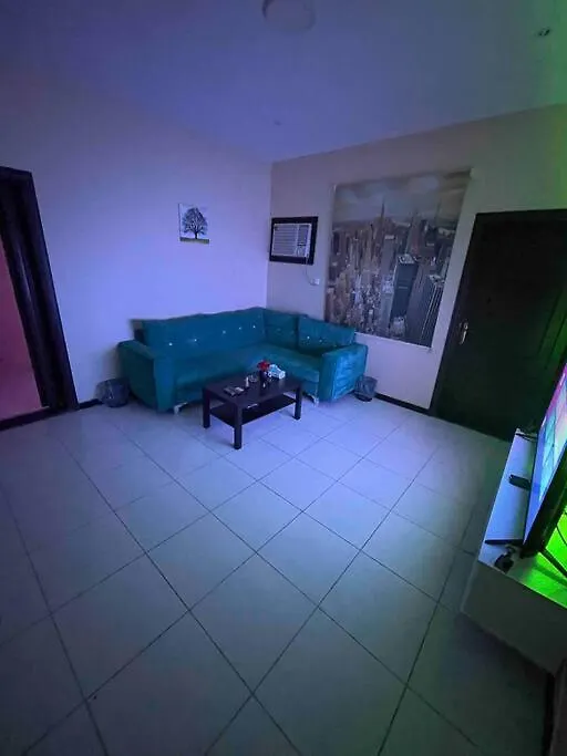 الروقان هوستلchillax Hostel Jeddah Apartment